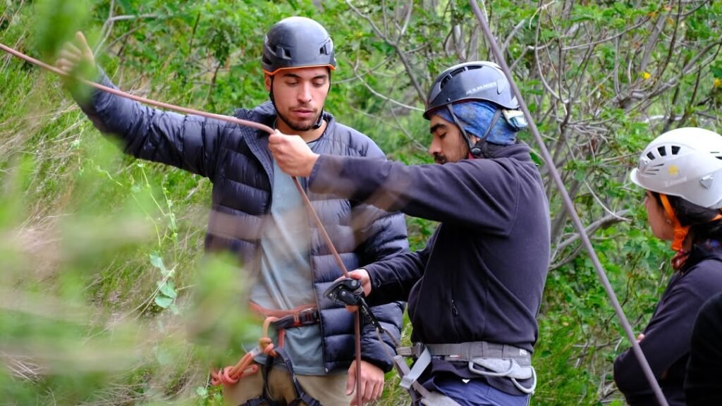 Escalada en roca por el día